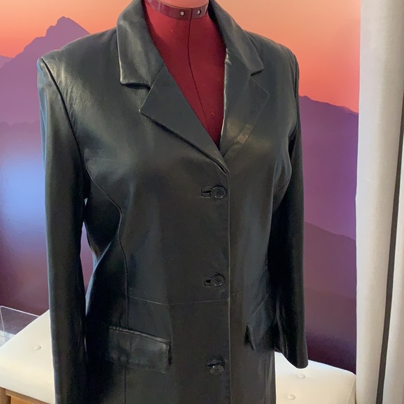 Coat - Picture 2 of 5